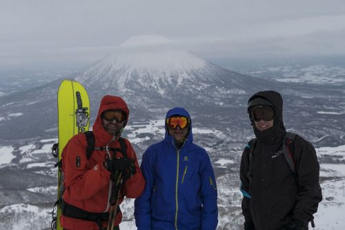 Oben angekommen, im Hintergrund der Mt. Yotei